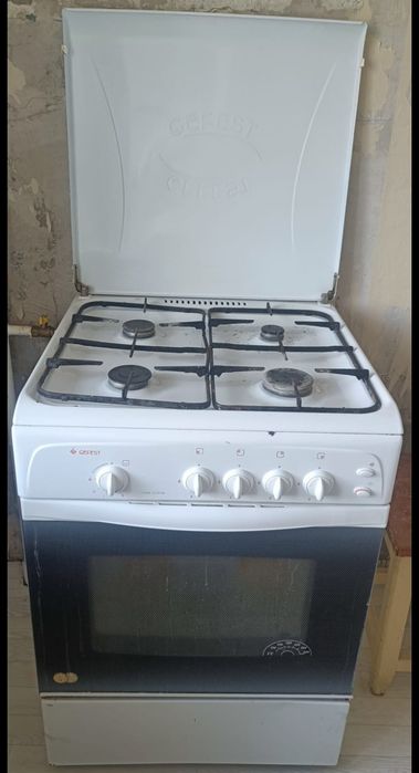 Срочно продам газплиту Гефест!