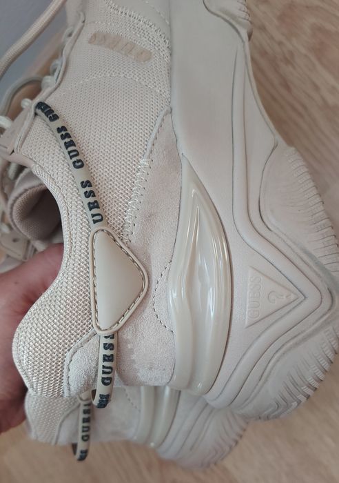 Маратонки  Guess