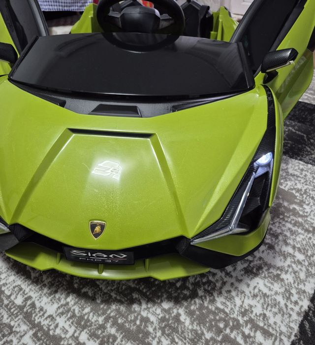 Mașinuța electrica copii