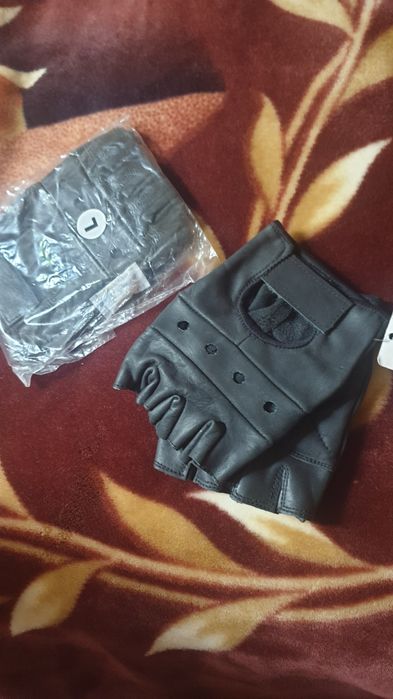 Qul pchartkasi sotiladi