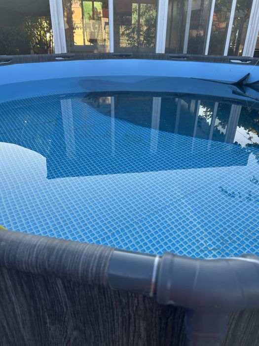 Басейн с метална к-я Intex Greywood с размери 457х122 см + робот