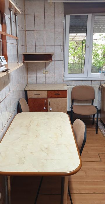 Vand apartament 2 camere