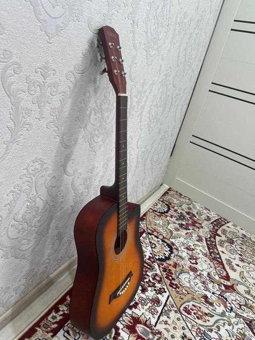 Гитара классная :)