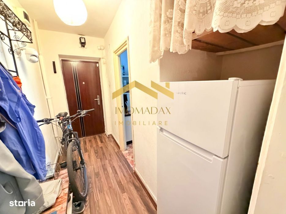 Piata 700- 2 camere- Centrala proprie