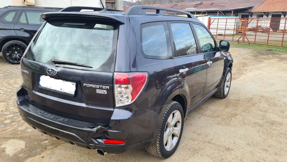 Subaru Forester 2.0d на части