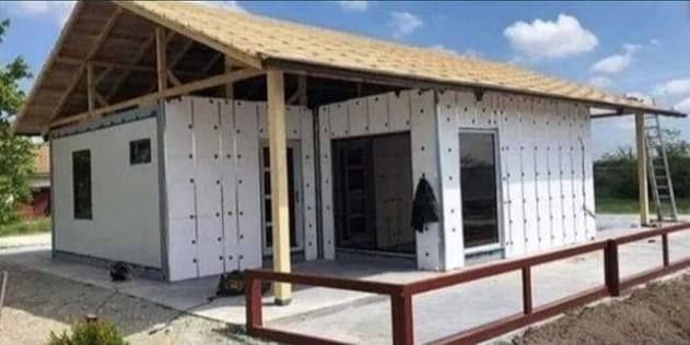 Vand case pe structura metalica din panouri sandwich