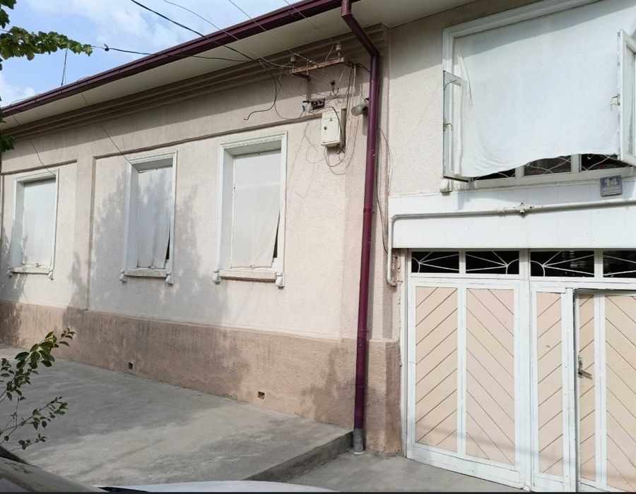 Uy sotiladi dombrabotda