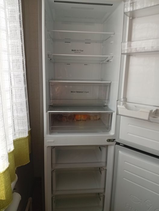 Продаю холодильник LG