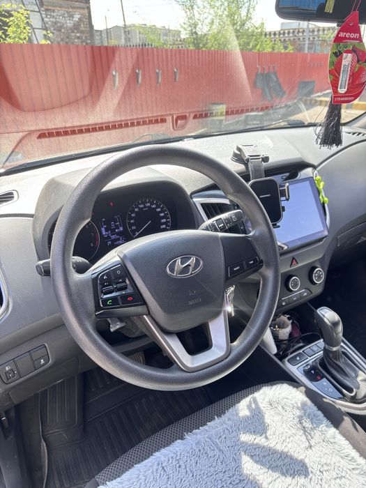 Продам машину Hyundai Creta, 2019 год