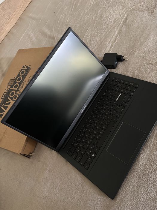 Лаптоп Asus Vivobook E1504F