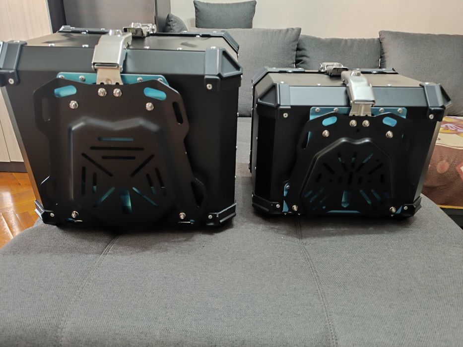 Куфар на мотор 45л 55л 65л  различни размери.