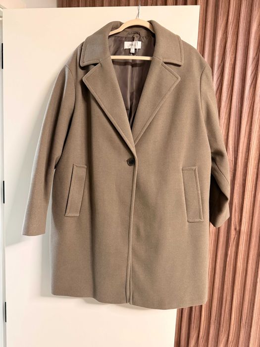 Дамско палто М&S размер 52