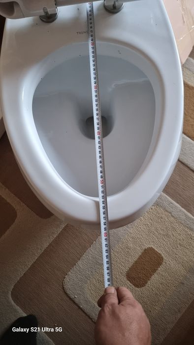 Навесной унитаз тренд