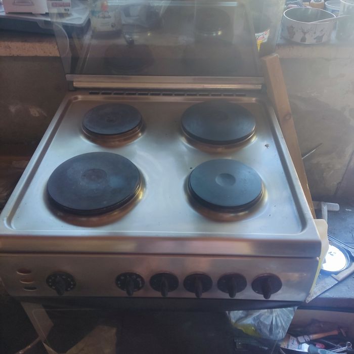 Электрическая плита