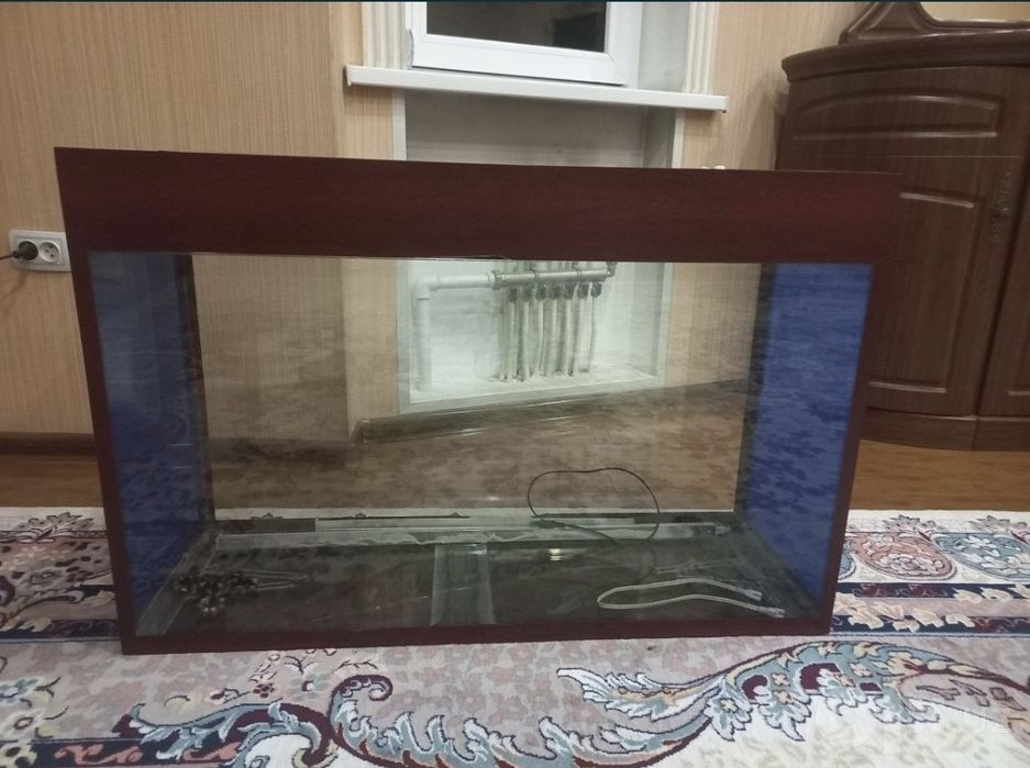 Аквариум срочно продается