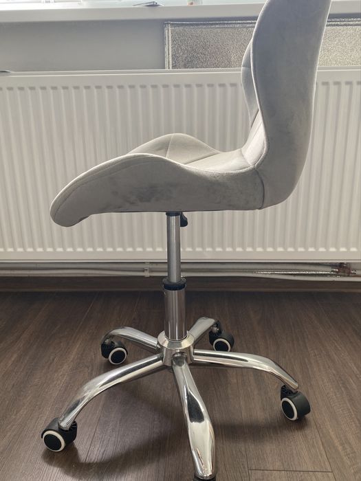 Ученически стол, малко използван