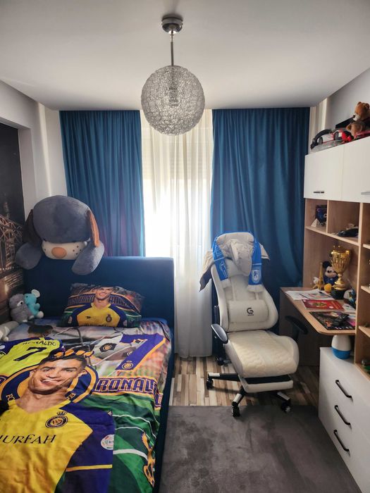 Apartament 3 camere Dezrobiri,recent renovat !!!