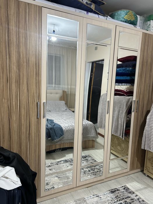 Спальный гарнитур