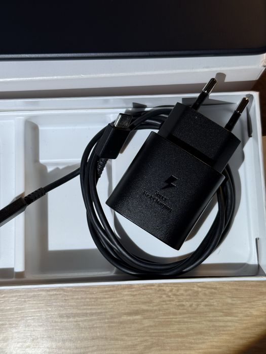 Samsung wireless fast Charger trio