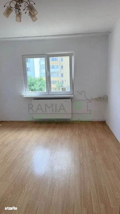 Garsonieră  luminoasă , Etaj 2 ,  Uzina 2