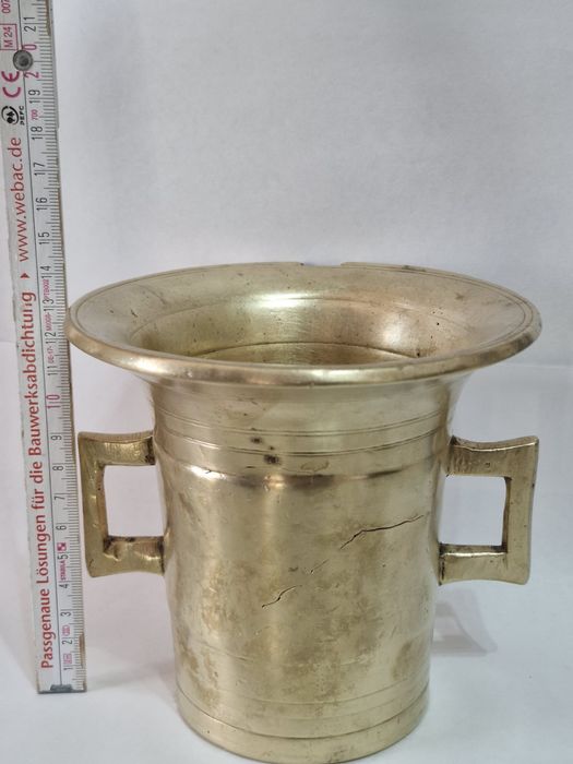 Mojar vechi cu pistil (piuă)