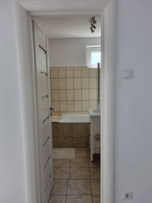 Lustre, aplice, spoturi