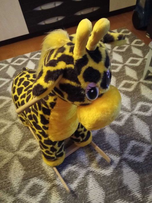 Продается игрушка жирафик-качалка