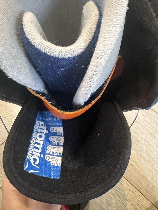 Сноуборд детски обувки Atomic с боа закопчаване, 22 см , 34 номер