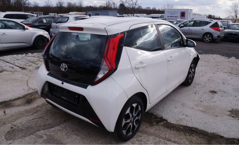 НА ЧАСТИ! Toyota Aygo 1.0 i 69 кс. 1KR - FE 2007 г. X Климатик