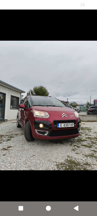 Рентакар коли и бусове под наем