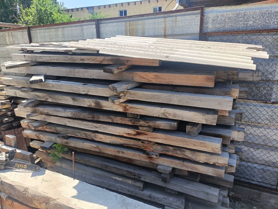 Продам брус  10*10, 9*9 разные есть