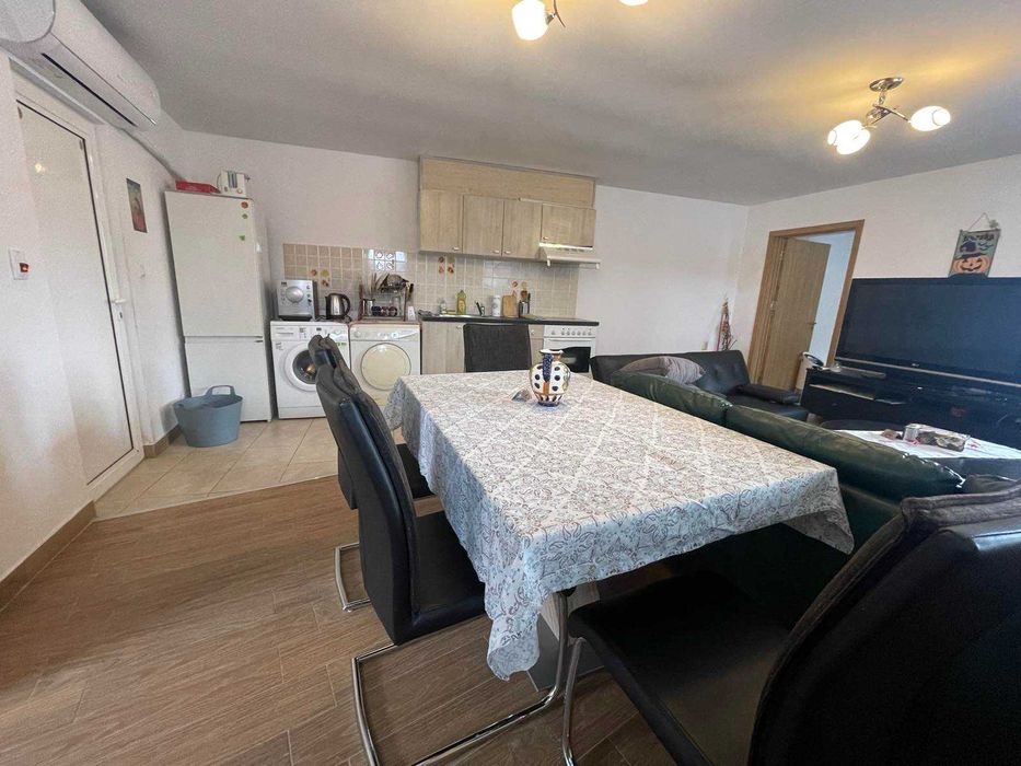 Давам за краткосрочен наем малка самостоятелна къща в Regenstauf-93128