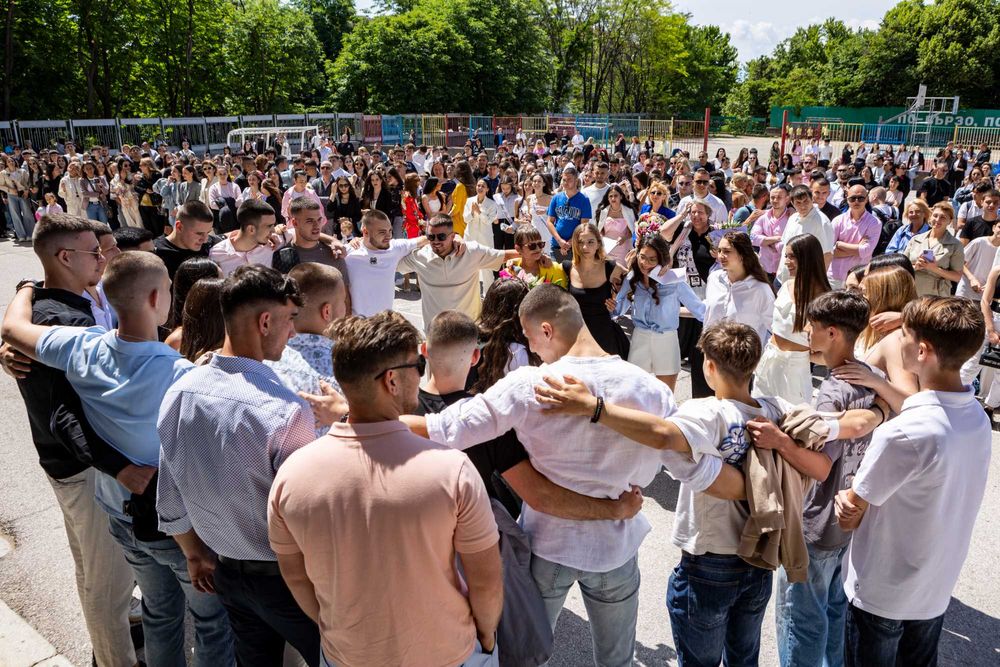 Фотограф за Абитуриентски Бал 2026