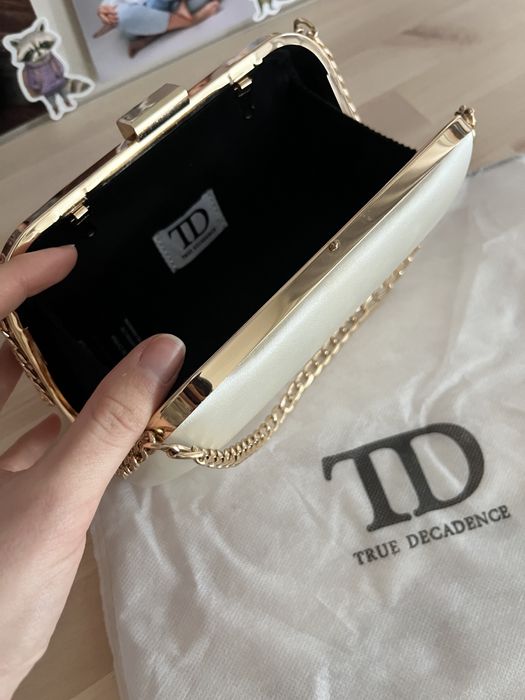 True decadence чанта