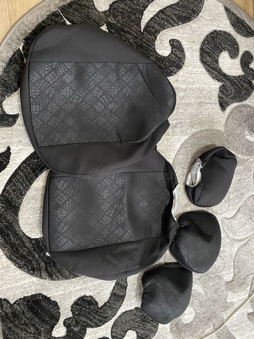 Huse auto universale