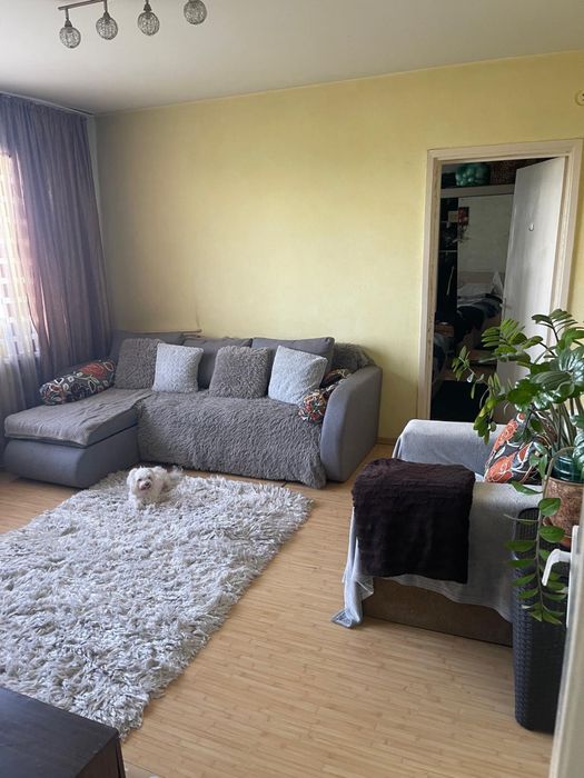 Canapea 2 locuri extendibila si coltar  3 locuri exten