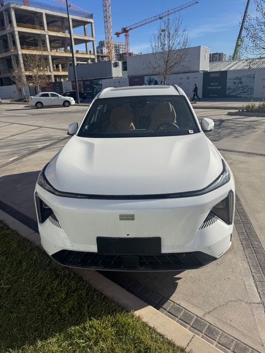 Geely galaxy l7 gibrid