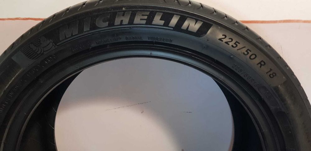 Vând anvelope de vara Michelin
