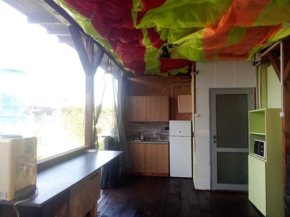 Дава под наем  озаведено бунгало до брега в Карияни-2500 евро/12 м.