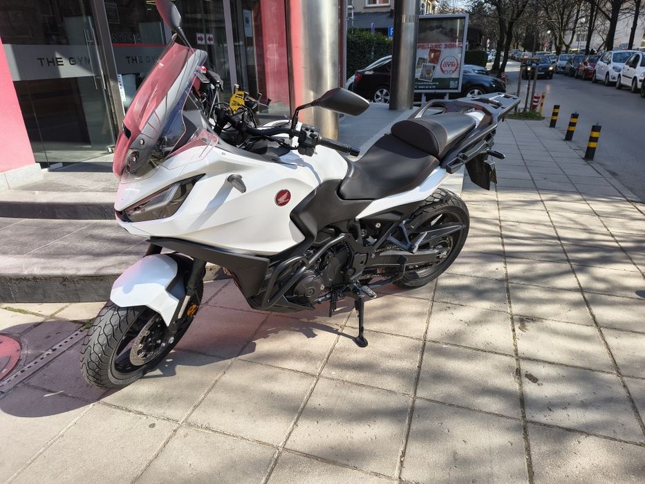 Мотоциклет Honda NT 1100 DCT