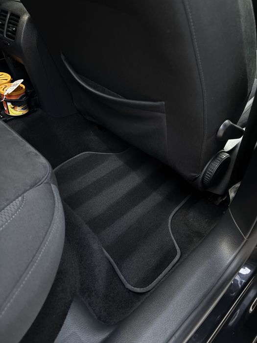 Оригинални мокетни стелки голф 6