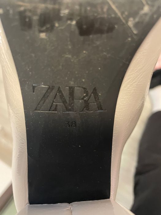 Ghete damă crem Zara