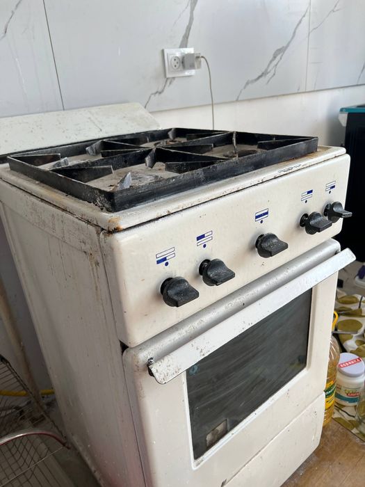 Gaz plita sotiladi Toshkent Eshonguzar zor ishlidi eski boʻlganiga qar