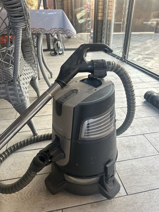 Продам пылесос Roboclean