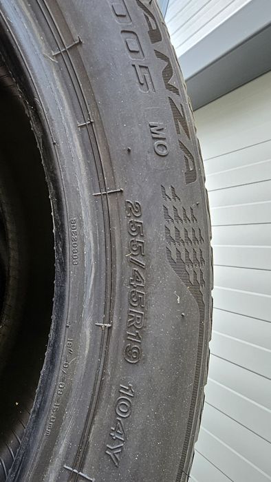 Anvelope 255 45 19 Bridgestone MO