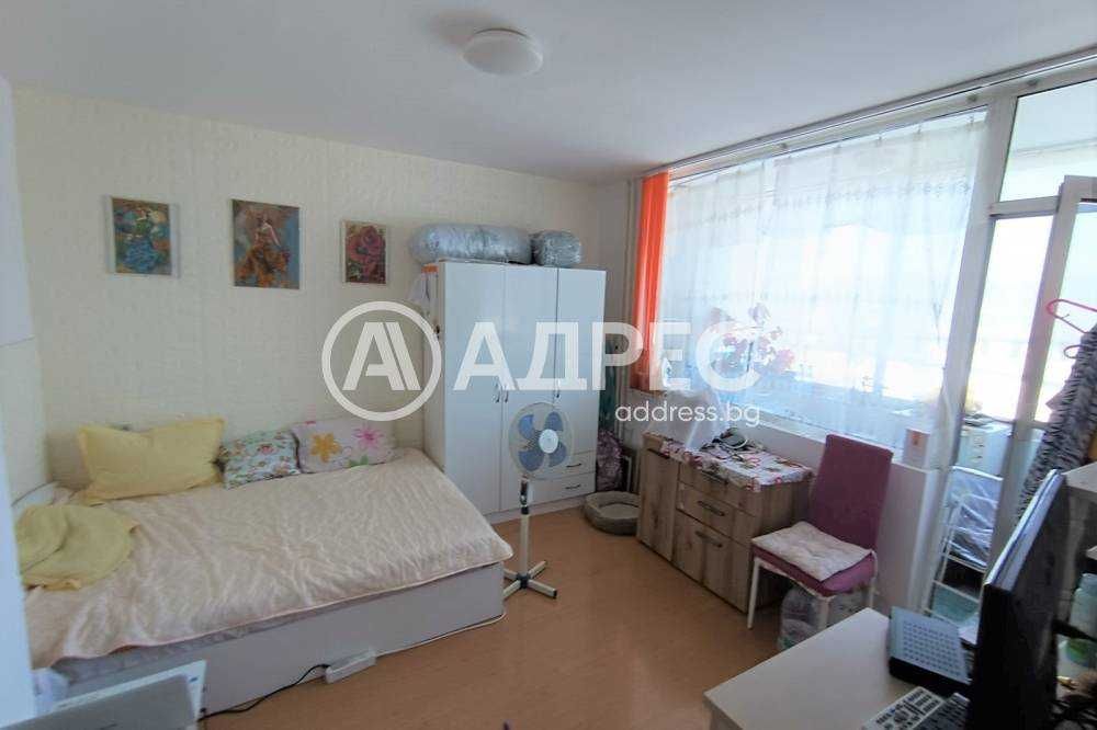 Тристаен тухлен апартамент