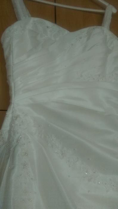 Наближава сватбения ден!Купи изгодно красива рокля и спести за воаяж !