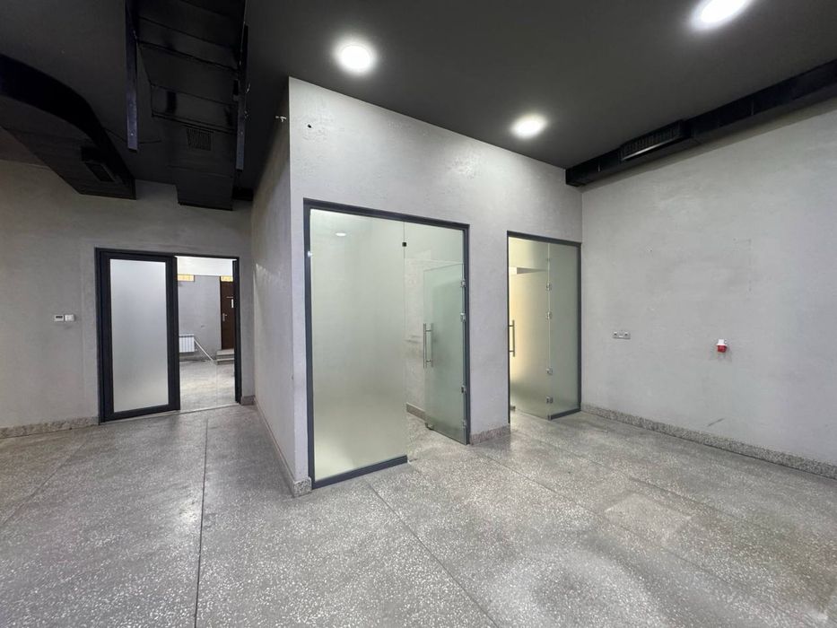 Продаётся нежилое помещения отдельно стояшие здания 1 линия