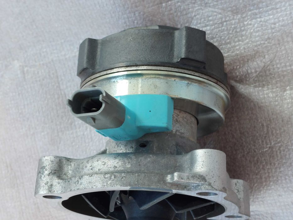 pompa apa electrica cu senzor opel astra J 2014 cod 55587867 ,490 lei
