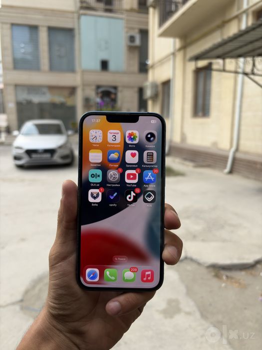 Продаю iPhone 13 отличное состояние